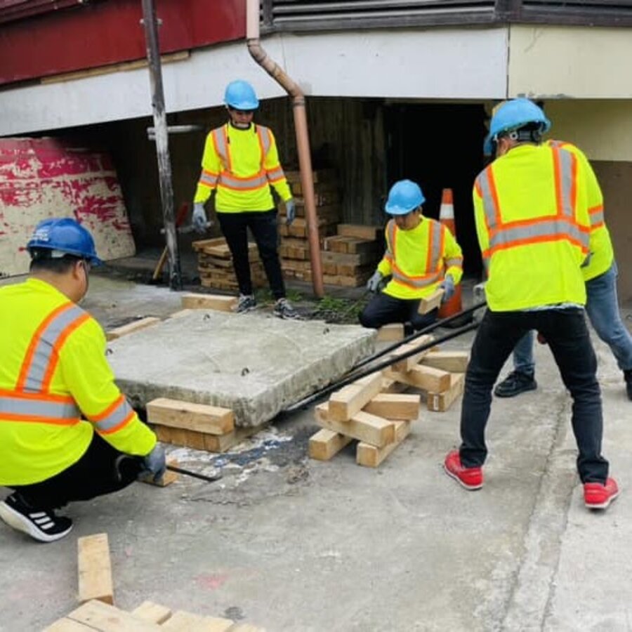 Basic Earthquake Survival Training Course training session